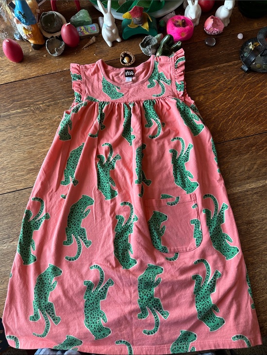 Tea Collection Other - Tea Collection Coral Dress with Green Leopard Print